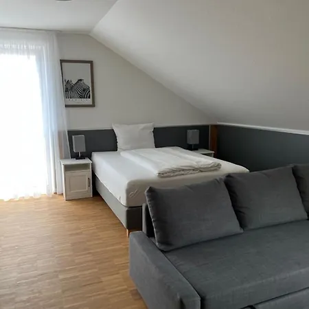 New Age Boardinghaus 3*